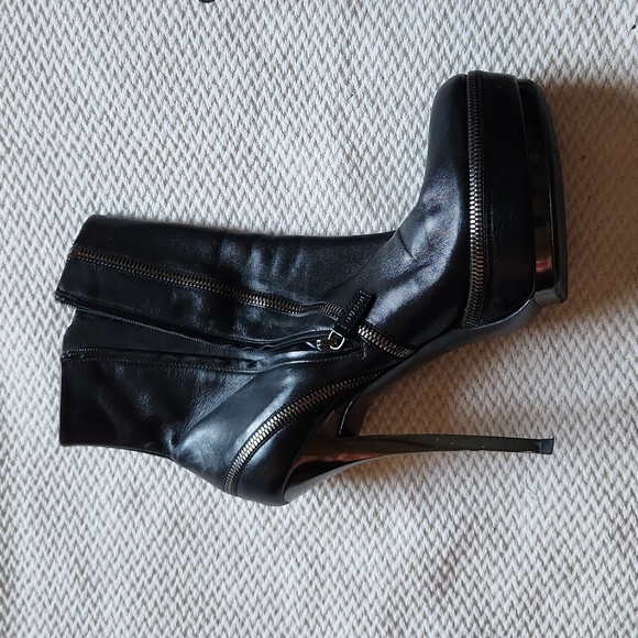 Gucci black zipper platform booties 39 - Picture 2 of 7